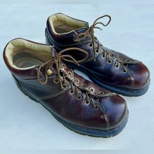 Dr. Martens "Chunky Boot" #11528 - Brown Leather / 6 Eye Lace Up - Rare!